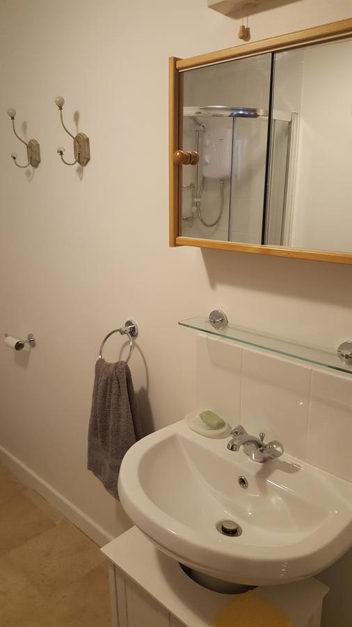 Katrinas Apartment By Treetop Property Cirencester Luaran gambar