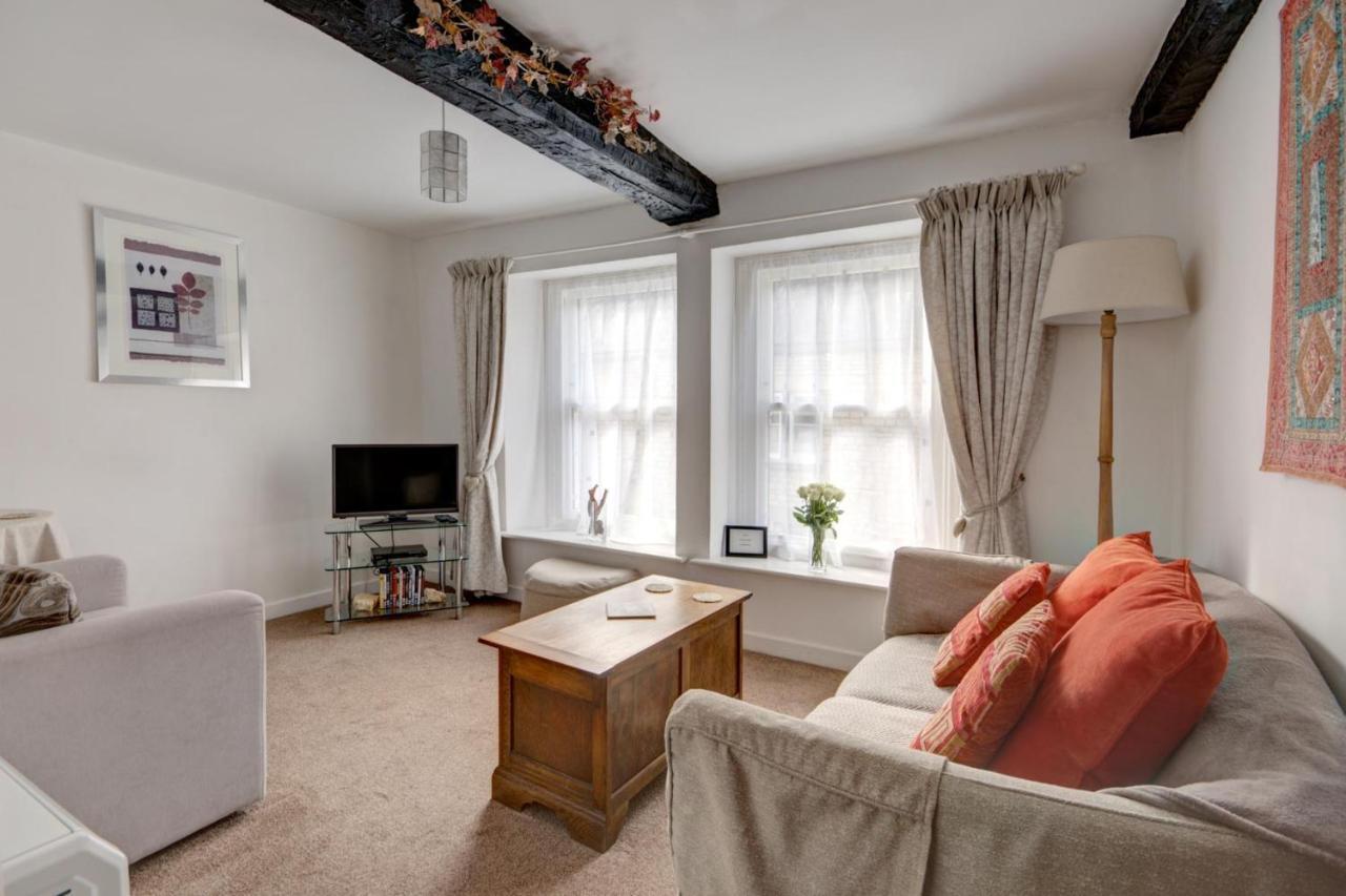 Katrinas Apartment By Treetop Property Cirencester Luaran gambar