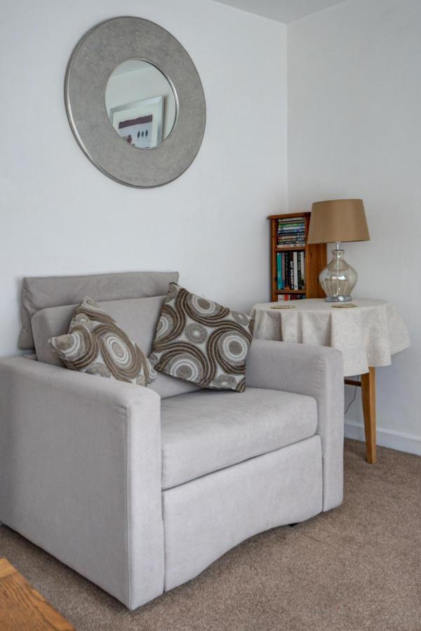 Katrinas Apartment By Treetop Property Cirencester Luaran gambar