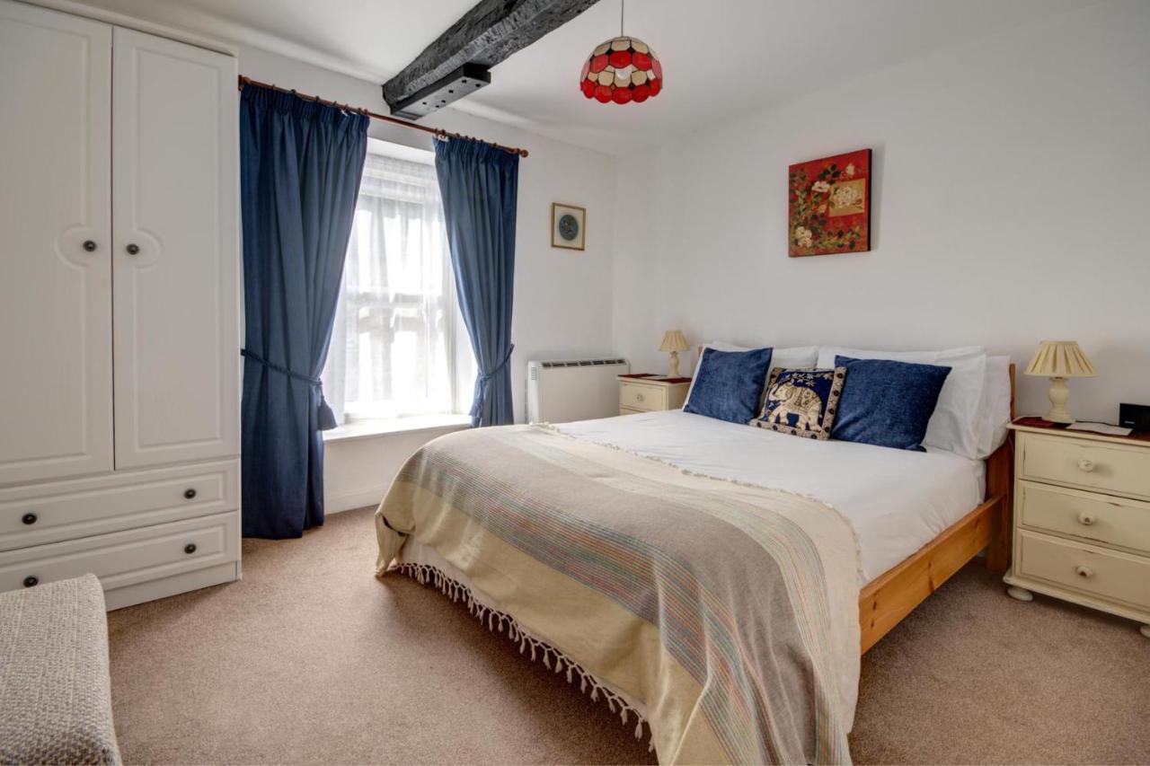 Katrinas Apartment By Treetop Property Cirencester Luaran gambar